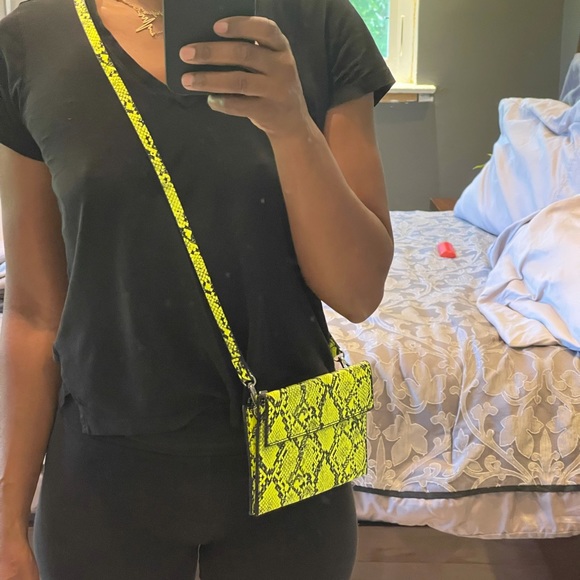 Zara Belt Bag With Matching Slides - Picture 4 of 8